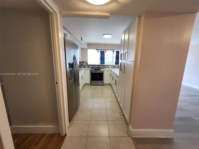 501 Three Islands Blvd 310, Hallandale Beach, FL 33009