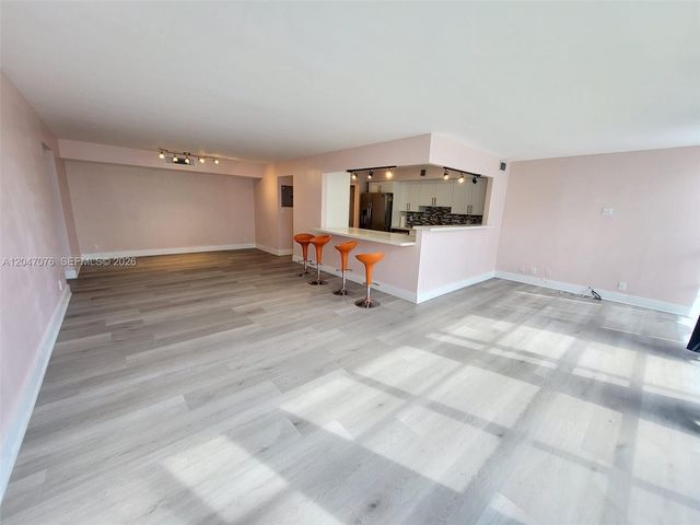 501 Three Islands Blvd 310, Hallandale Beach, FL 33009
