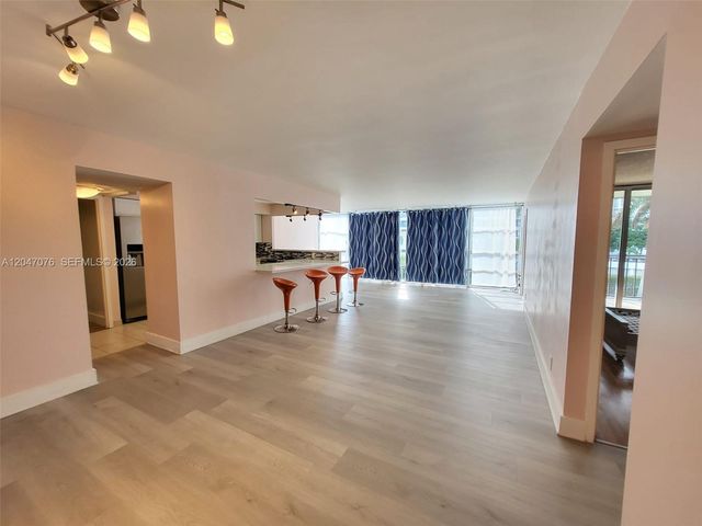 501 Three Islands Blvd 310, Hallandale Beach, FL 33009