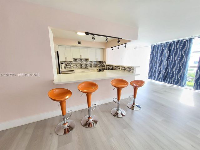 501 Three Islands Blvd 310, Hallandale Beach, FL 33009