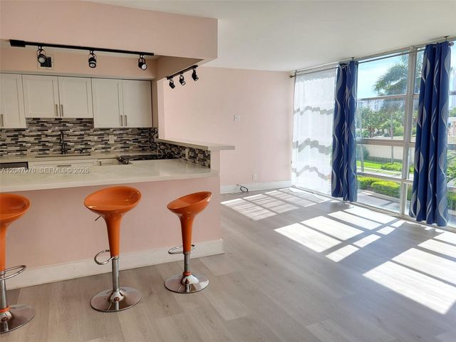 501 Three Islands Blvd 310, Hallandale Beach, FL 33009