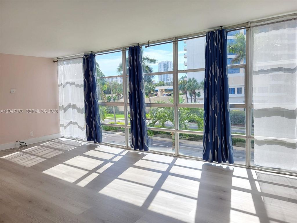 501 Three Islands Blvd 310, Hallandale Beach, FL 33009