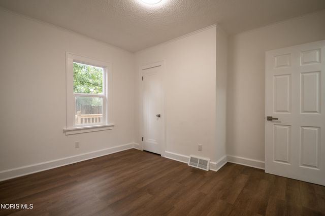 1260 Craigwood Road, Toledo, OH 43612