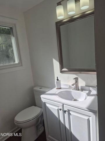 1260 Craigwood Road, Toledo, OH 43612