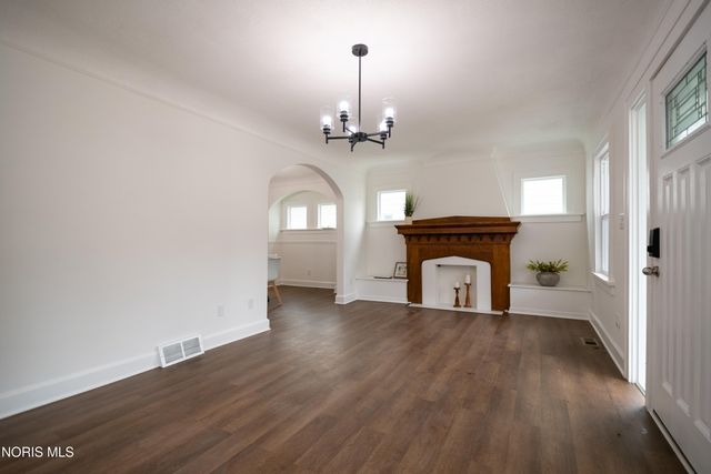 1260 Craigwood Road, Toledo, OH 43612