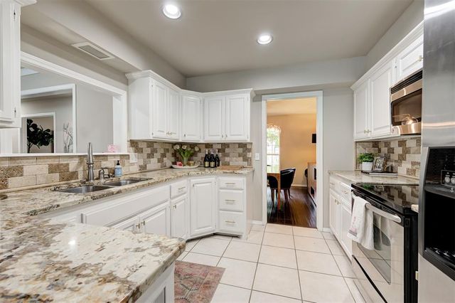 3926 Warwick Drive, Norman, OK 73072