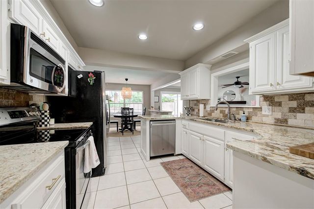 3926 Warwick Drive, Norman, OK 73072