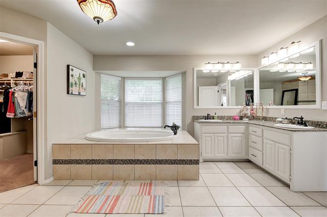 3926 Warwick Drive, Norman, OK 73072