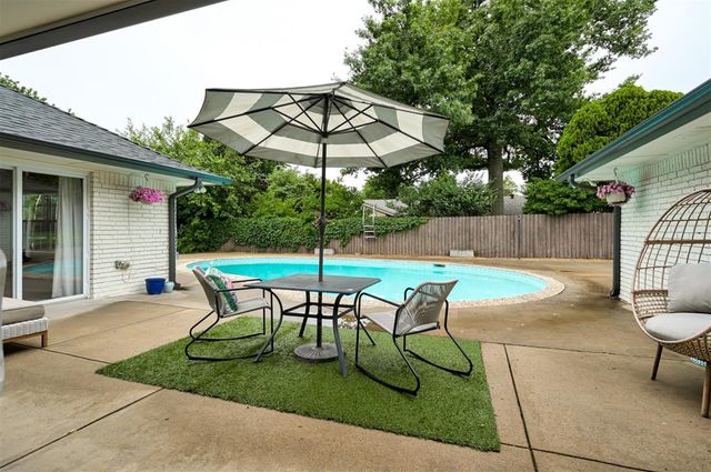 3926 Warwick Drive, Norman, OK 73072