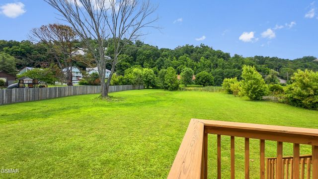 412 Apple Valley Road, Sevierville, TN 37862