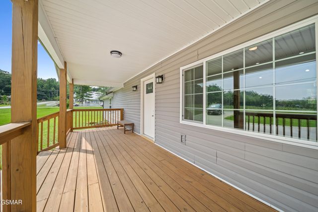 412 Apple Valley Road, Sevierville, TN 37862