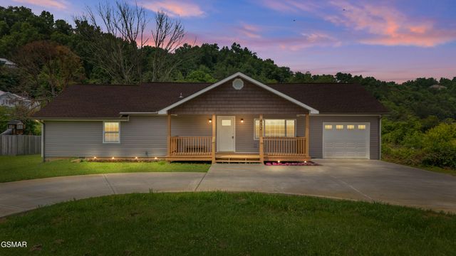 412 Apple Valley Road, Sevierville, TN 37862