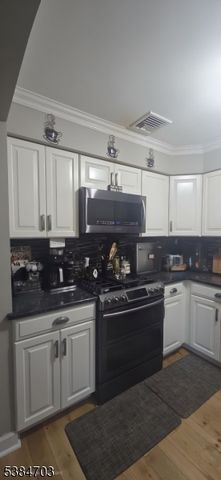 660 N Broad St A20, Elizabeth City, NJ 07208