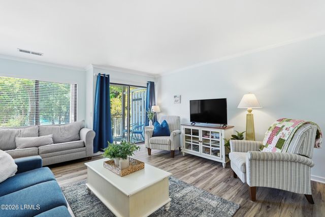 15 Deallyon Ave Apt 9, Hilton Head Island, SC 29928