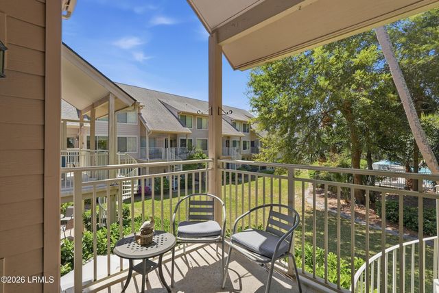 15 Deallyon Ave Apt 9, Hilton Head Island, SC 29928