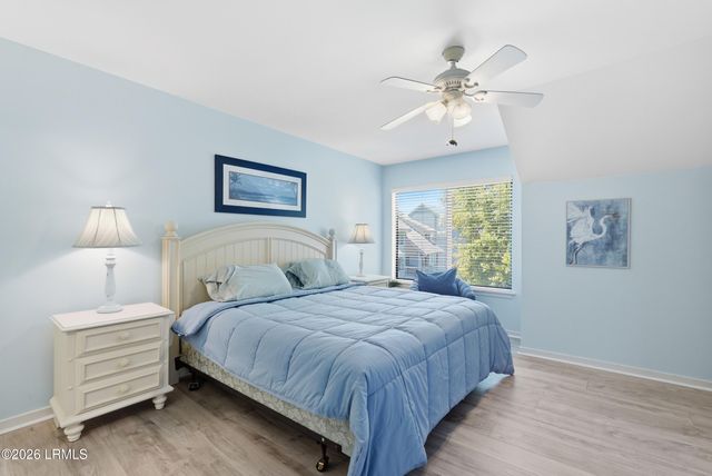 15 Deallyon Ave Apt 9, Hilton Head Island, SC 29928