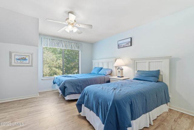 15 Deallyon Ave Apt 9, Hilton Head Island, SC 29928