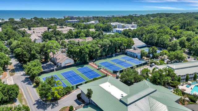 15 Deallyon Ave Apt 9, Hilton Head Island, SC 29928