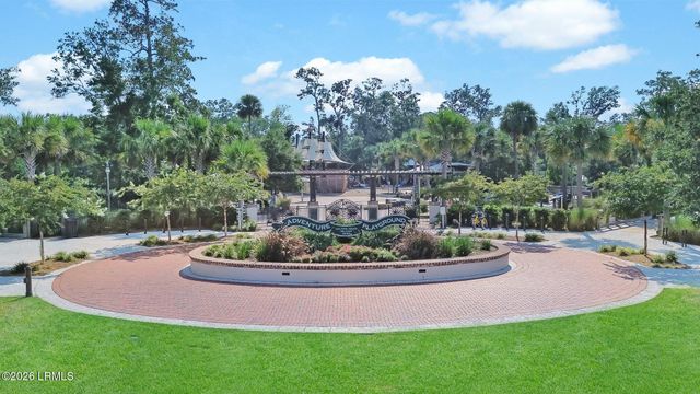 15 Deallyon Ave Apt 9, Hilton Head Island, SC 29928