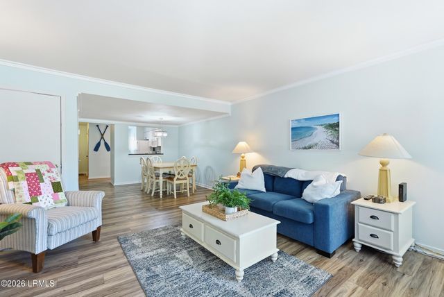 15 Deallyon Ave Apt 9, Hilton Head Island, SC 29928