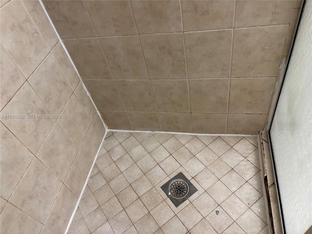 5907 Abbey Rd, Tamarac, FL 33321