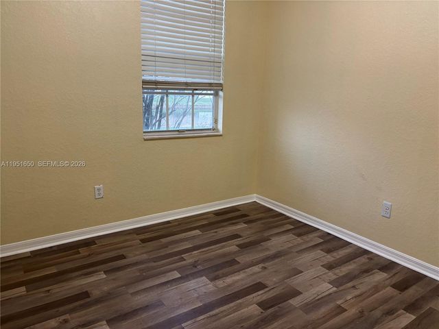 5907 Abbey Rd, Tamarac, FL 33321