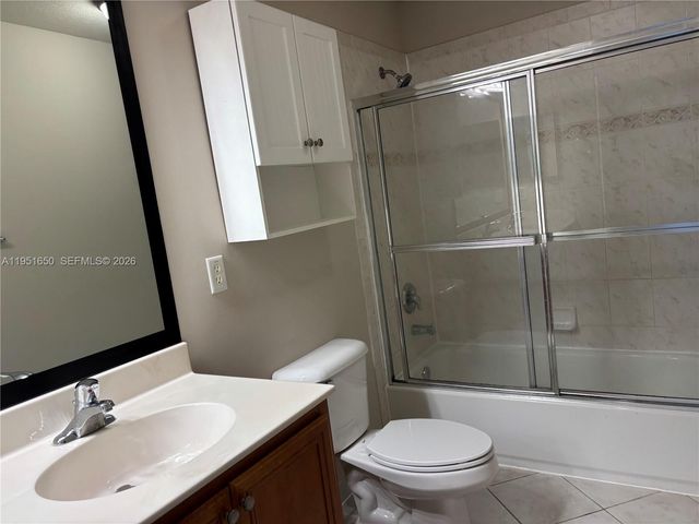 5907 Abbey Rd, Tamarac, FL 33321