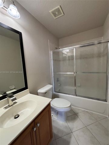 5907 Abbey Rd, Tamarac, FL 33321