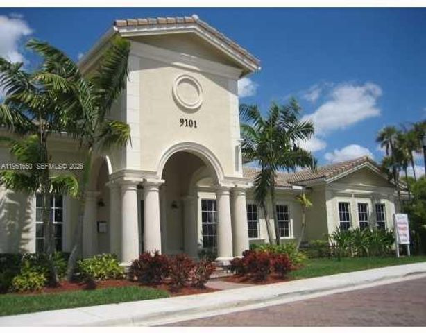 5907 Abbey Rd, Tamarac, FL 33321