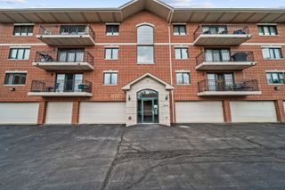 6870 W Winding Trail 302, Oak Forest, IL 60452