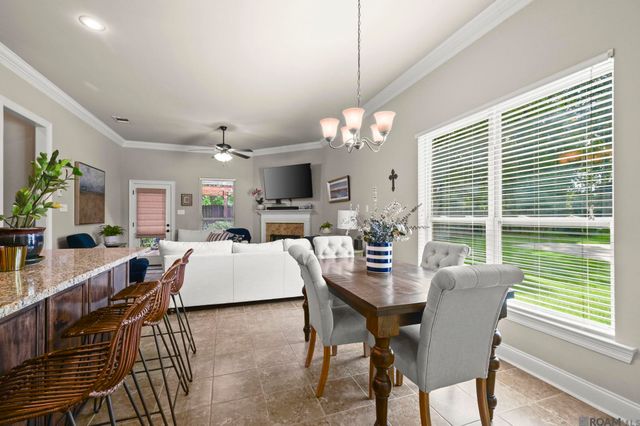 12494 Chartres Dr, Gonzales, LA 70737