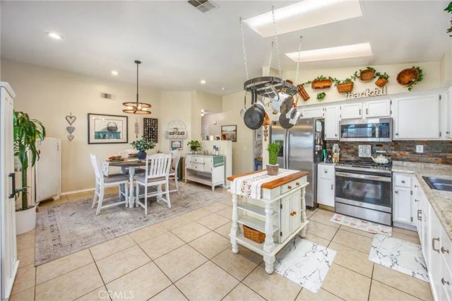 42806 Masonic Drive, Hemet, CA 92544