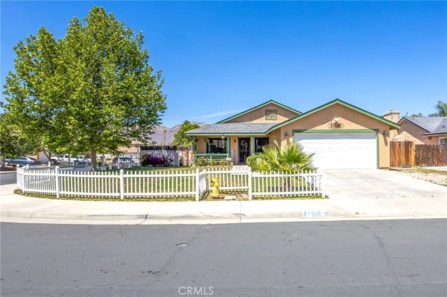 42806 Masonic Drive, Hemet, CA 92544