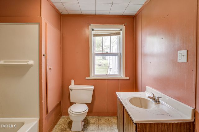 630 Vinton Avenue, Erwin, TN 37650