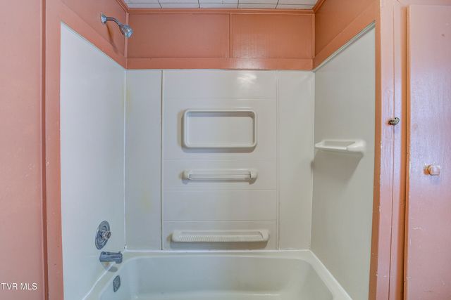 630 Vinton Avenue, Erwin, TN 37650