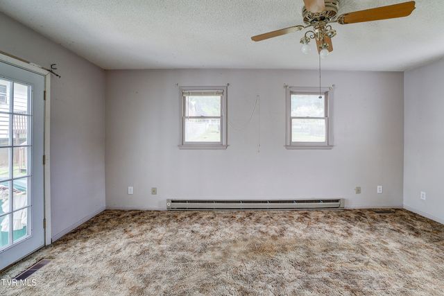 630 Vinton Avenue, Erwin, TN 37650