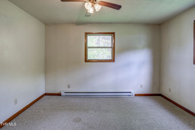 630 Vinton Avenue, Erwin, TN 37650