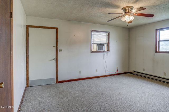 630 Vinton Avenue, Erwin, TN 37650