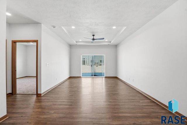 9207 W Ark Pl Place, Sioux Falls, SD 57106