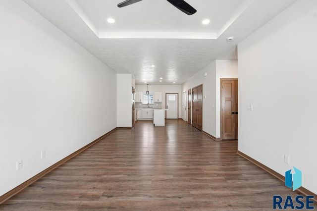 9207 W Ark Pl Place, Sioux Falls, SD 57106