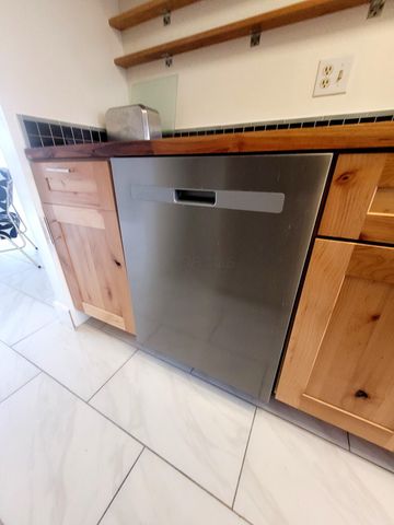 734 Worthington Forest Place, Columbus, OH 43229