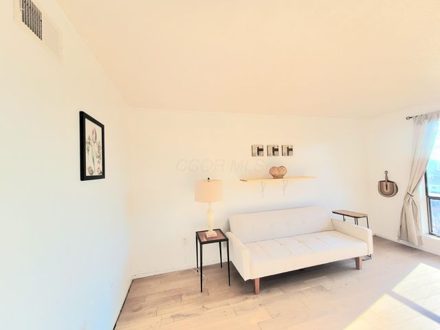 734 Worthington Forest Place, Columbus, OH 43229