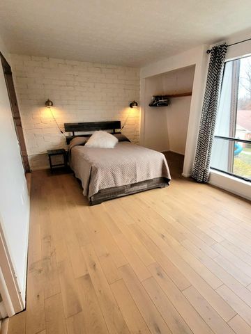 734 Worthington Forest Place, Columbus, OH 43229