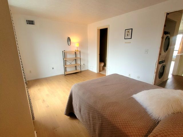 734 Worthington Forest Place, Columbus, OH 43229