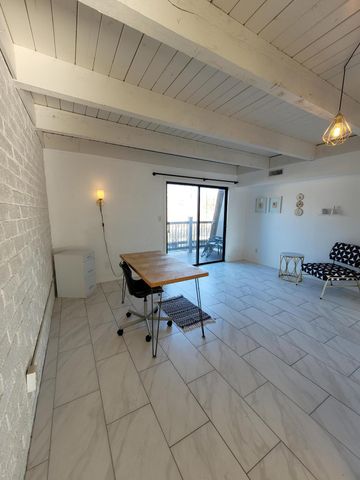 734 Worthington Forest Place, Columbus, OH 43229