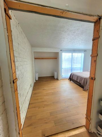 734 Worthington Forest Place, Columbus, OH 43229