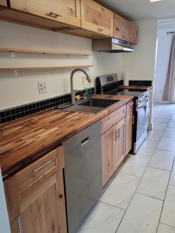 734 Worthington Forest Place, Columbus, OH 43229