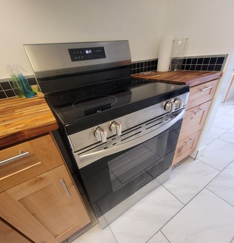 734 Worthington Forest Place, Columbus, OH 43229