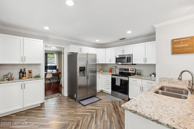 2743 COLLEGE Street, Jacksonville, FL 32205