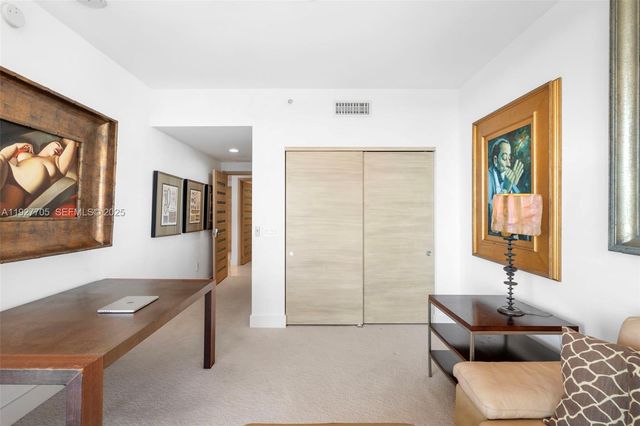 17301 Biscayne Blvd 1803, North Miami Beach, FL 33160